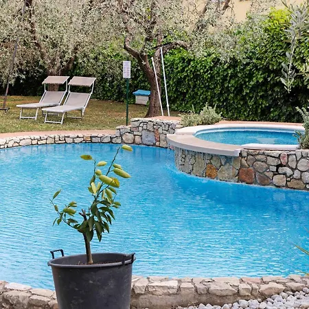 בית נופש Casa Alessandra טורי דל בנקו